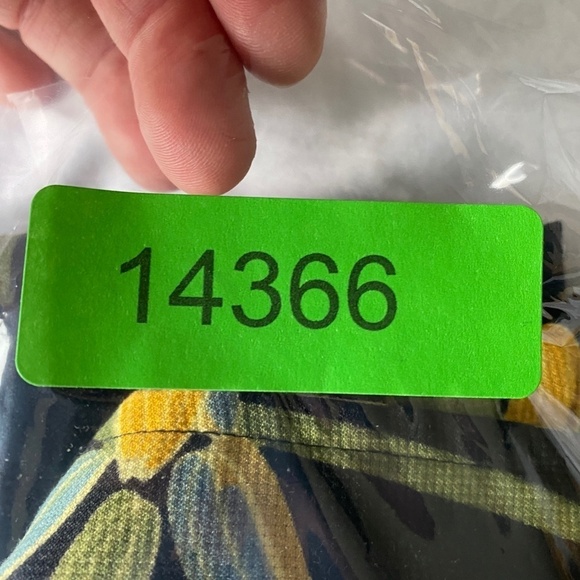 Penmans Vintage‎ Black Tropical Palms Short Sleeve Button Up Shirt Men's Medium - Picture 9 of 9